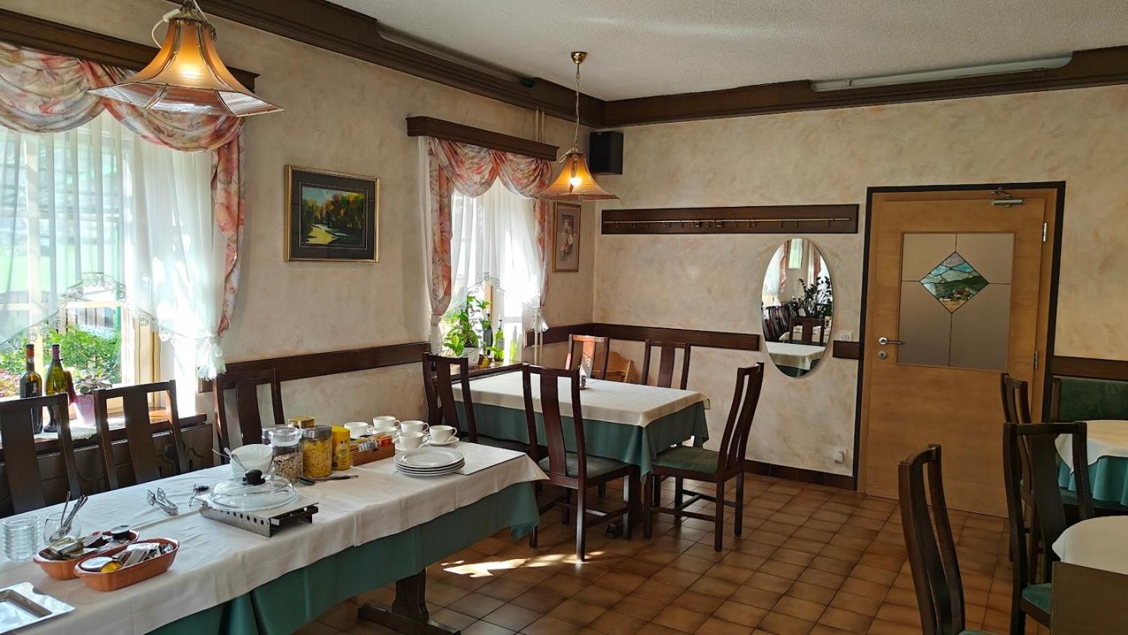Guesthouse Pri Zalogarju Zelezniki Kültér fotó