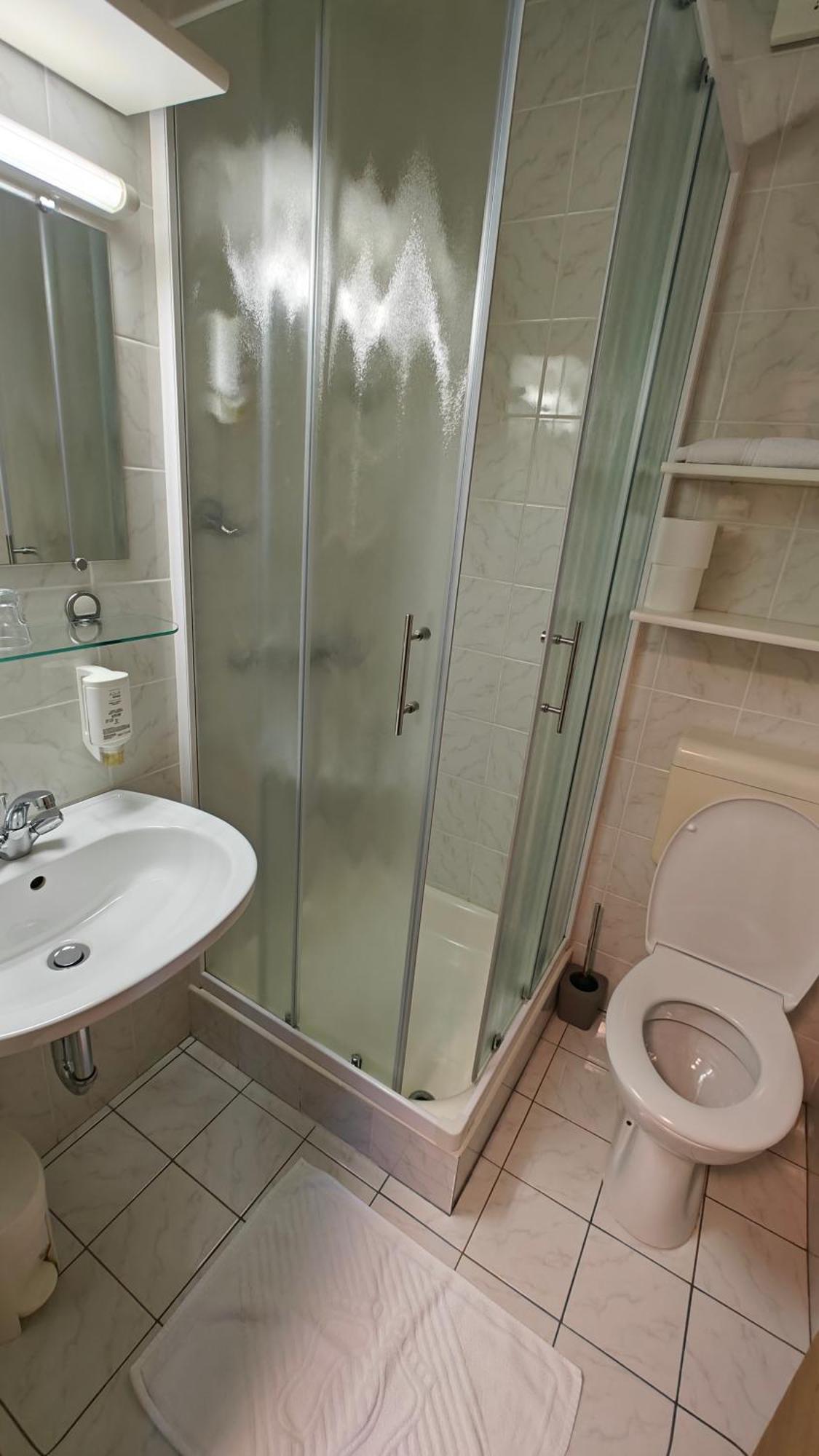 Guesthouse Pri Zalogarju Zelezniki Kültér fotó
