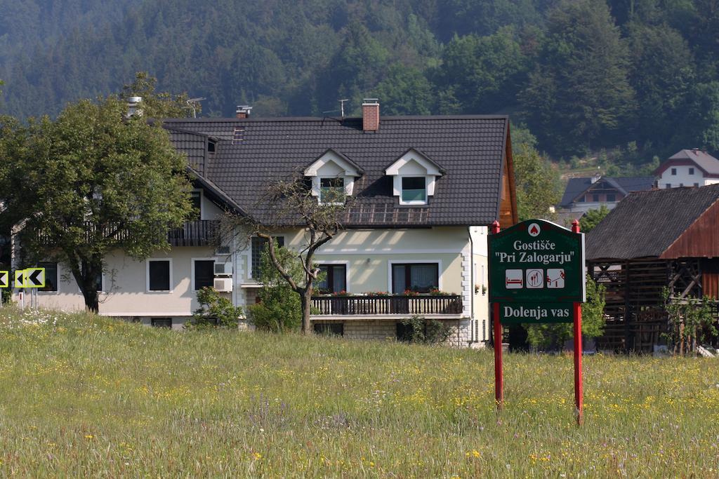 Guesthouse Pri Zalogarju Zelezniki Kültér fotó